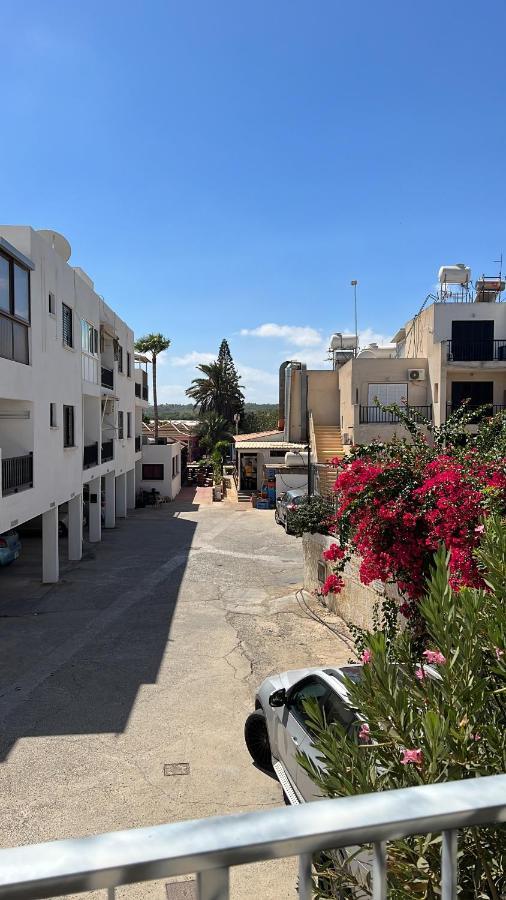 פאראלימני Taniandres Apartments מראה חיצוני תמונה